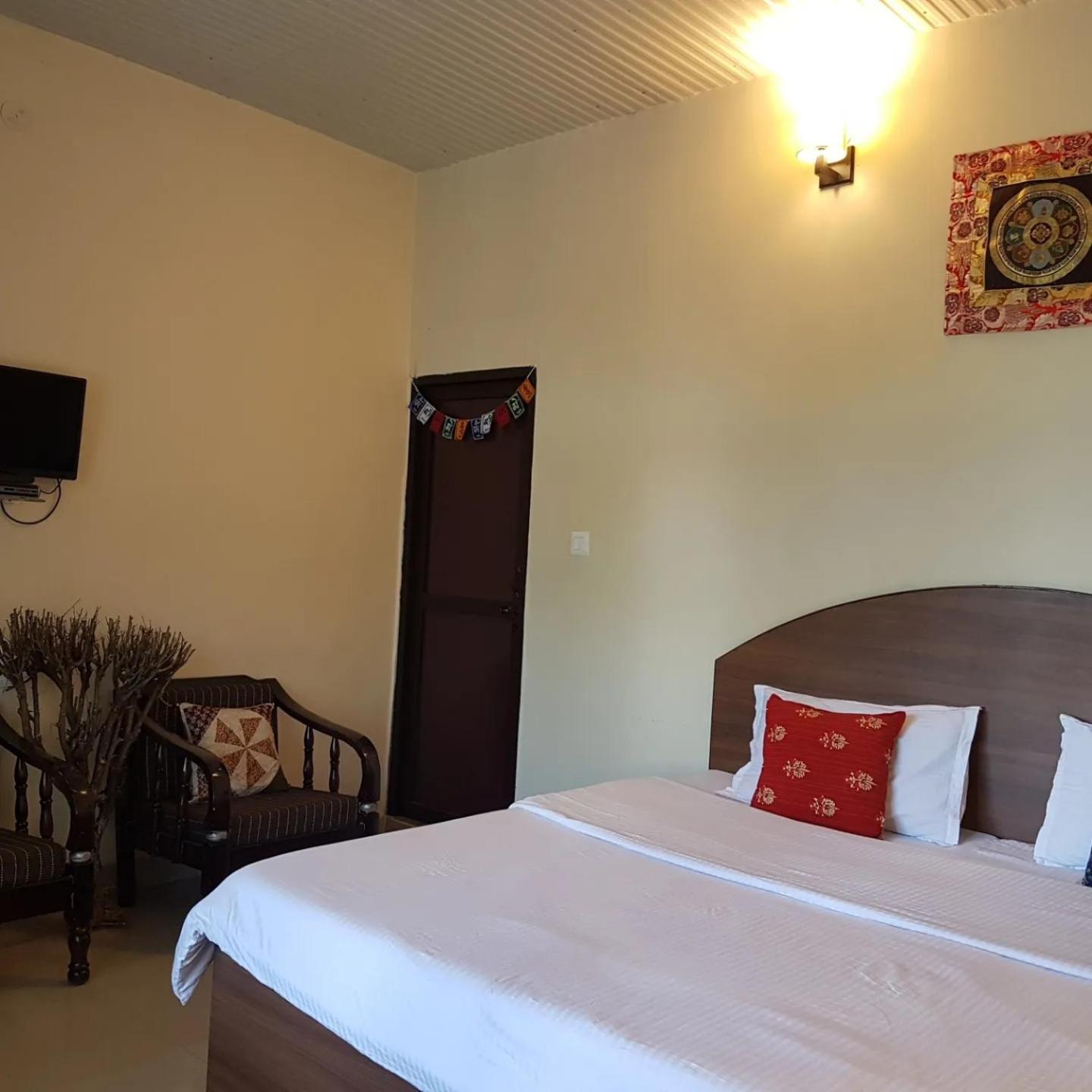 Aditya Homestay Bir-Billing Surrounded By Mountains Luaran gambar