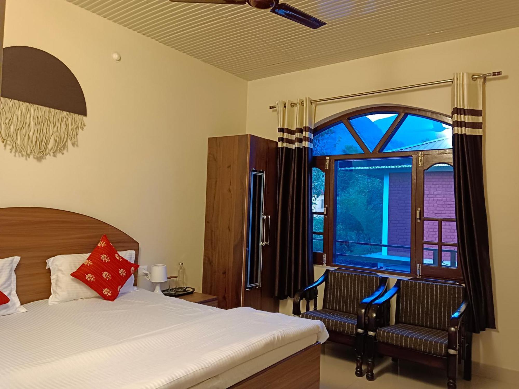 Aditya Homestay Bir-Billing Surrounded By Mountains Luaran gambar